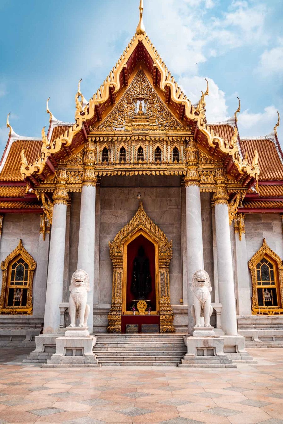 Wat Benchamabophit, the Marble Temple in Bangkok
