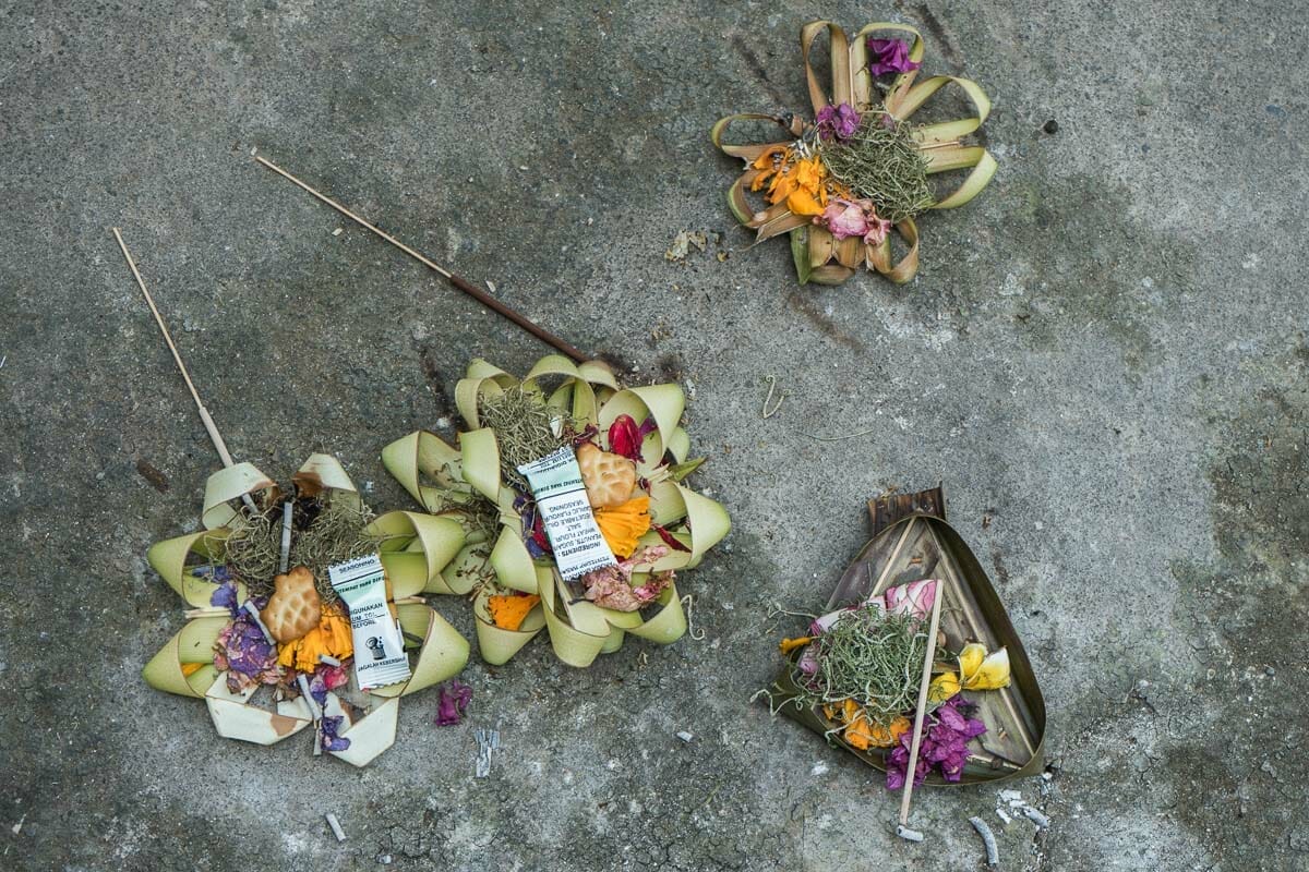 Canang Sari, daily offerings in Bali