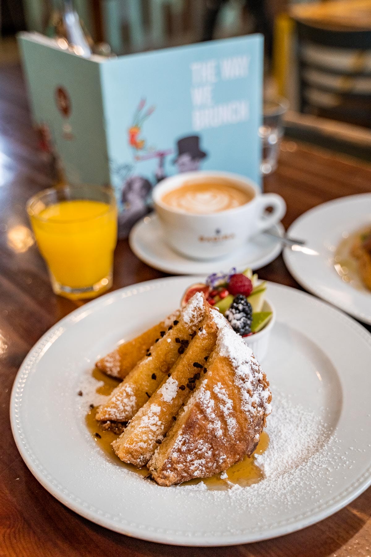 French toast for breakfast in Budapest at Cirkusz Cafe