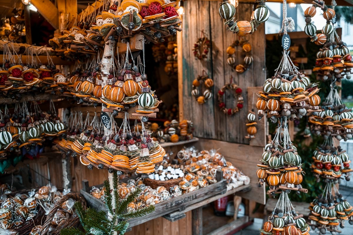 Souvenirs at the Christmas markets in Budapest