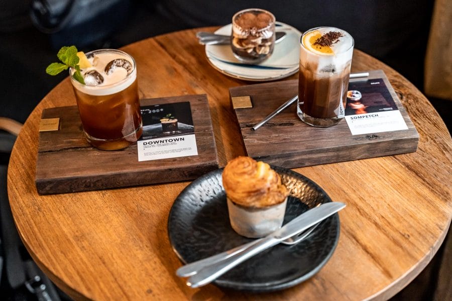 Sweets and special coffees at Graph One Nimman