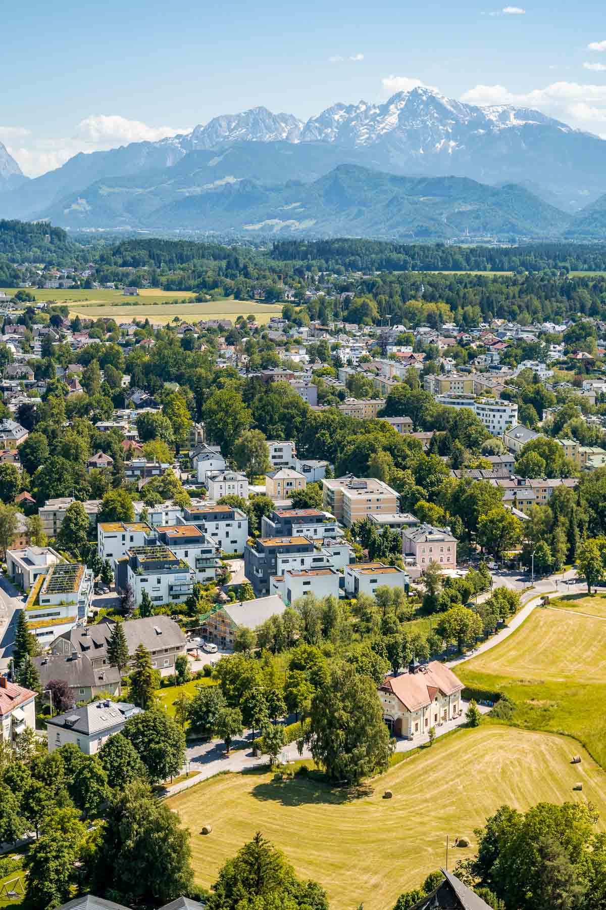 panoramiczny widok Salzburga z zamku Hohensalzburg