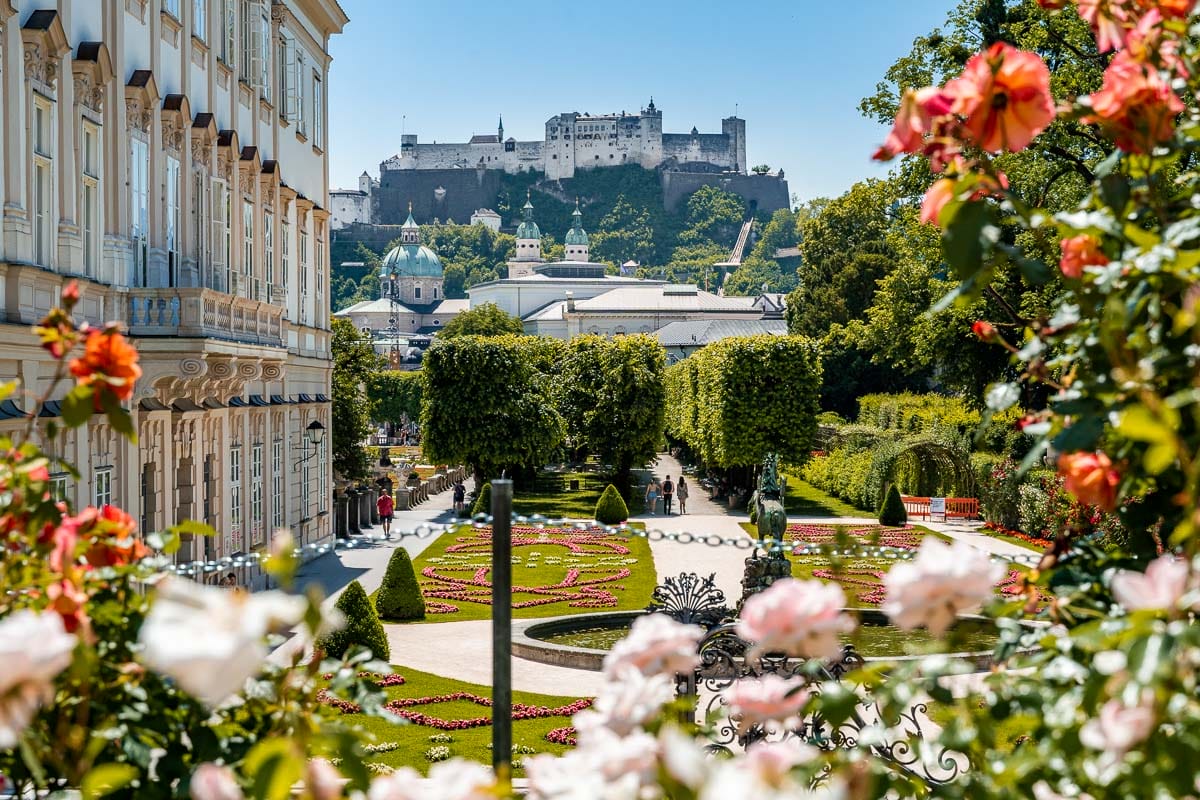 Os belos Jardins Mirabell que você tem que visitar, mesmo se você tiver apenas um dia em Salzburg