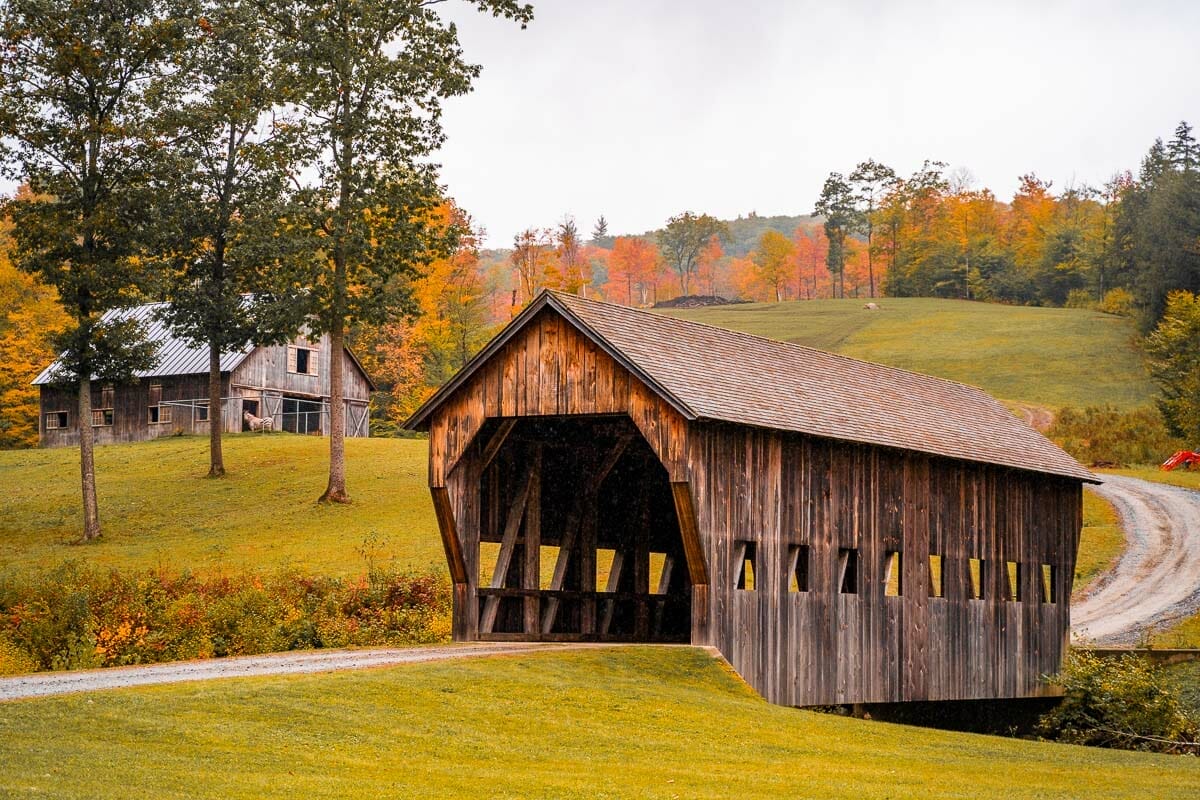 Unnamed covered bridge on Mill Brook, Vermont