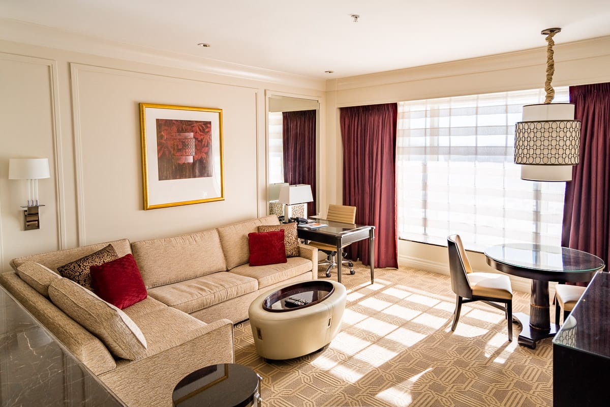 Living area of the Luxury King Suite at Venetian Las Vegas