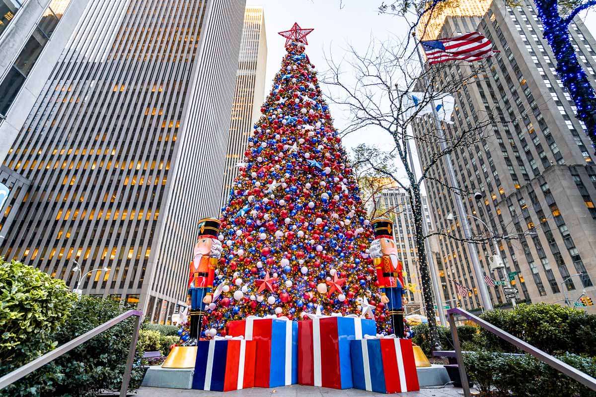 The Perfect Christmas in New York Itinerary for 4 Days | She Wanders Abroad