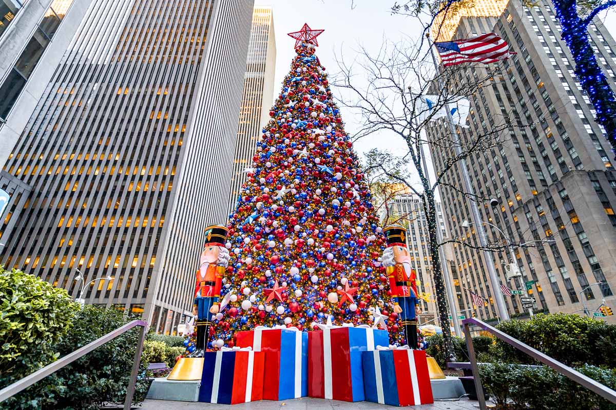 How to Spend Christmas Eve in New York