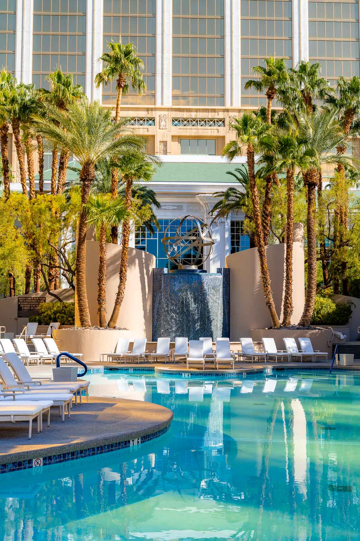 best-gamble-free-hotel-in-vegas-four-seasons-las-vegas-hotel-review