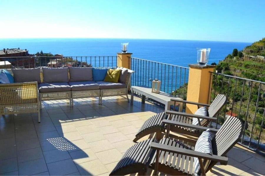 Terrace apartment with breathtaking sea views Manarola