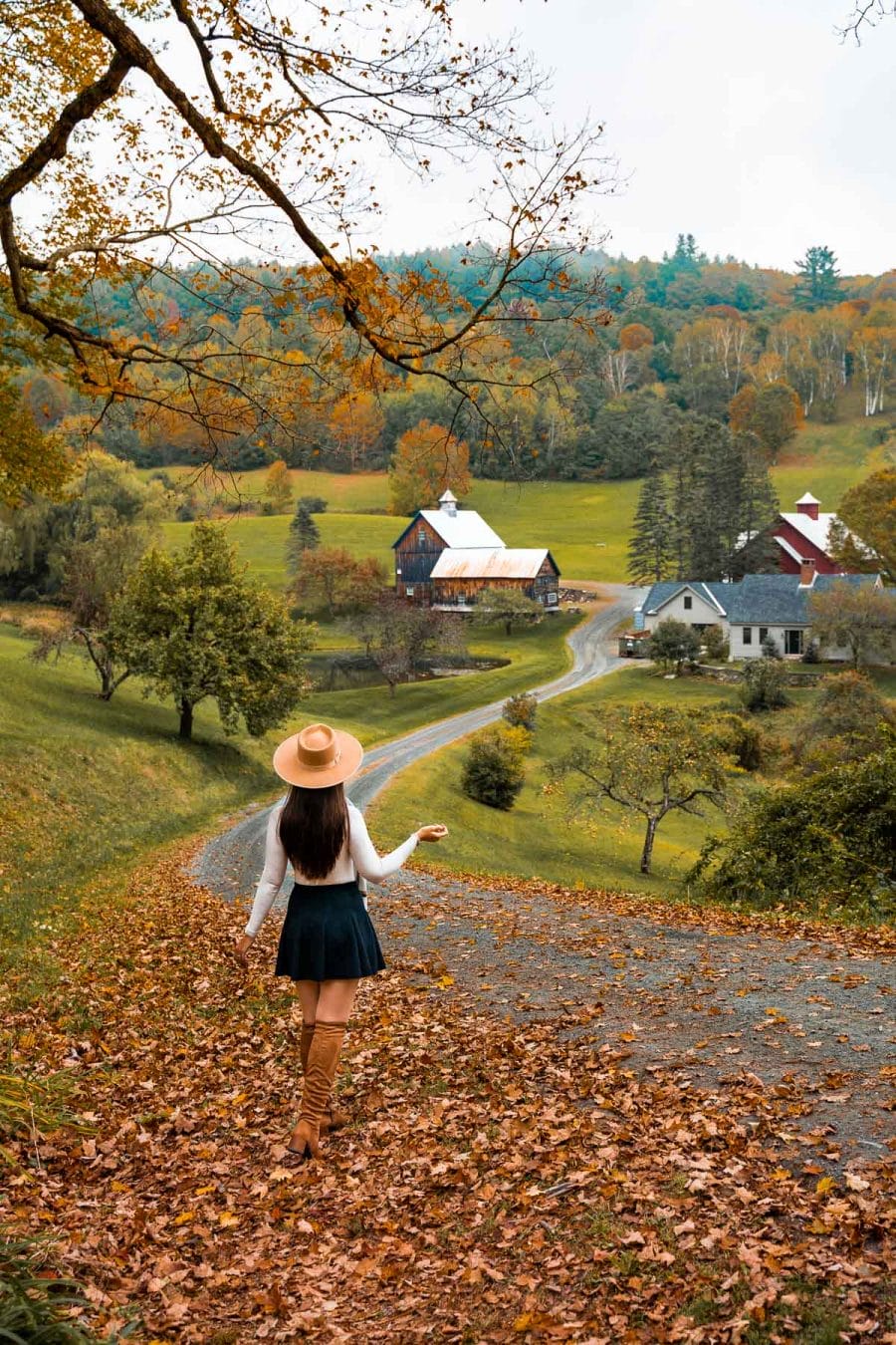 Girl in front of Sleepy Hollow Farm in Woodstock VT