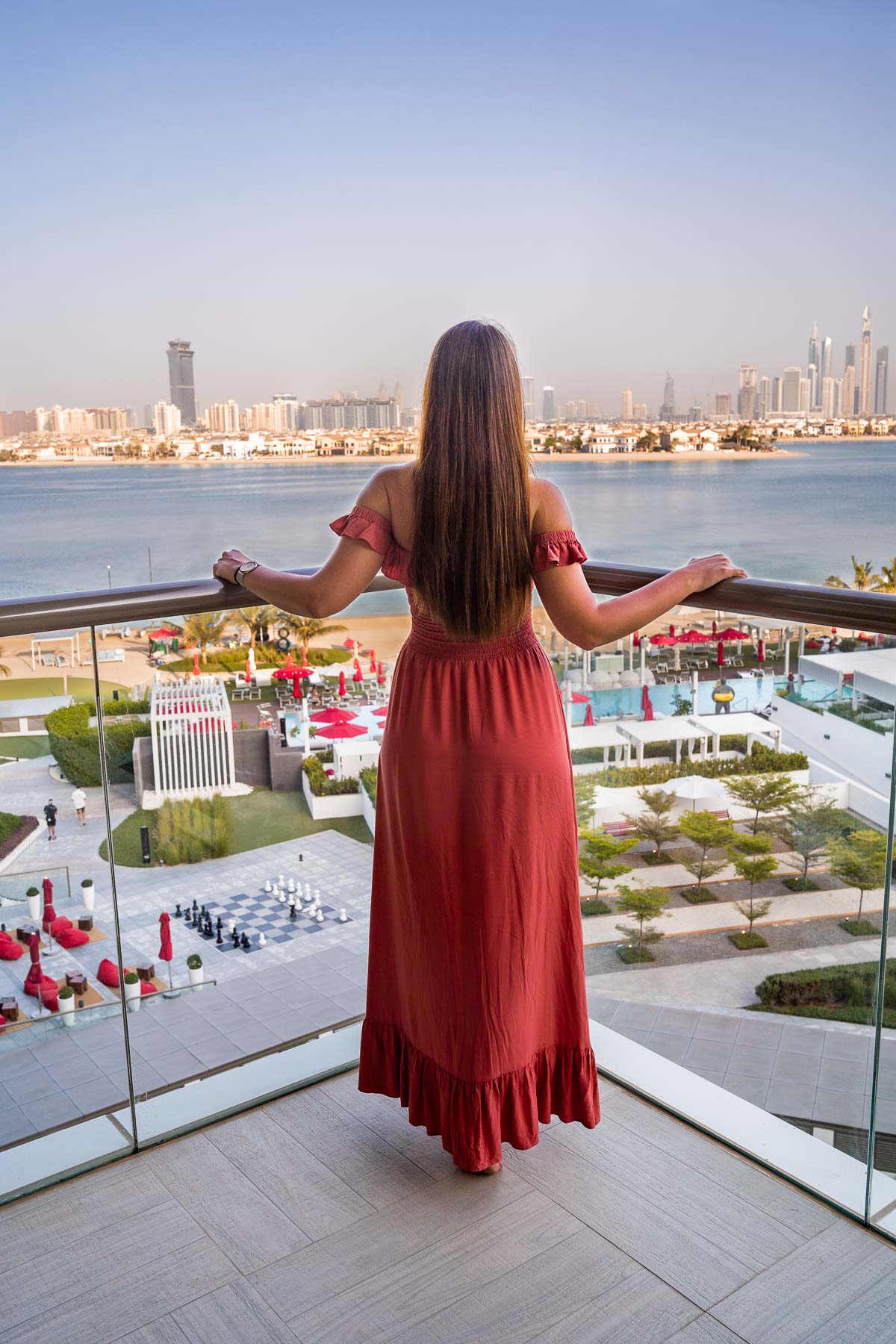 Girl standing on the terrace at Th8 Palm Dubai