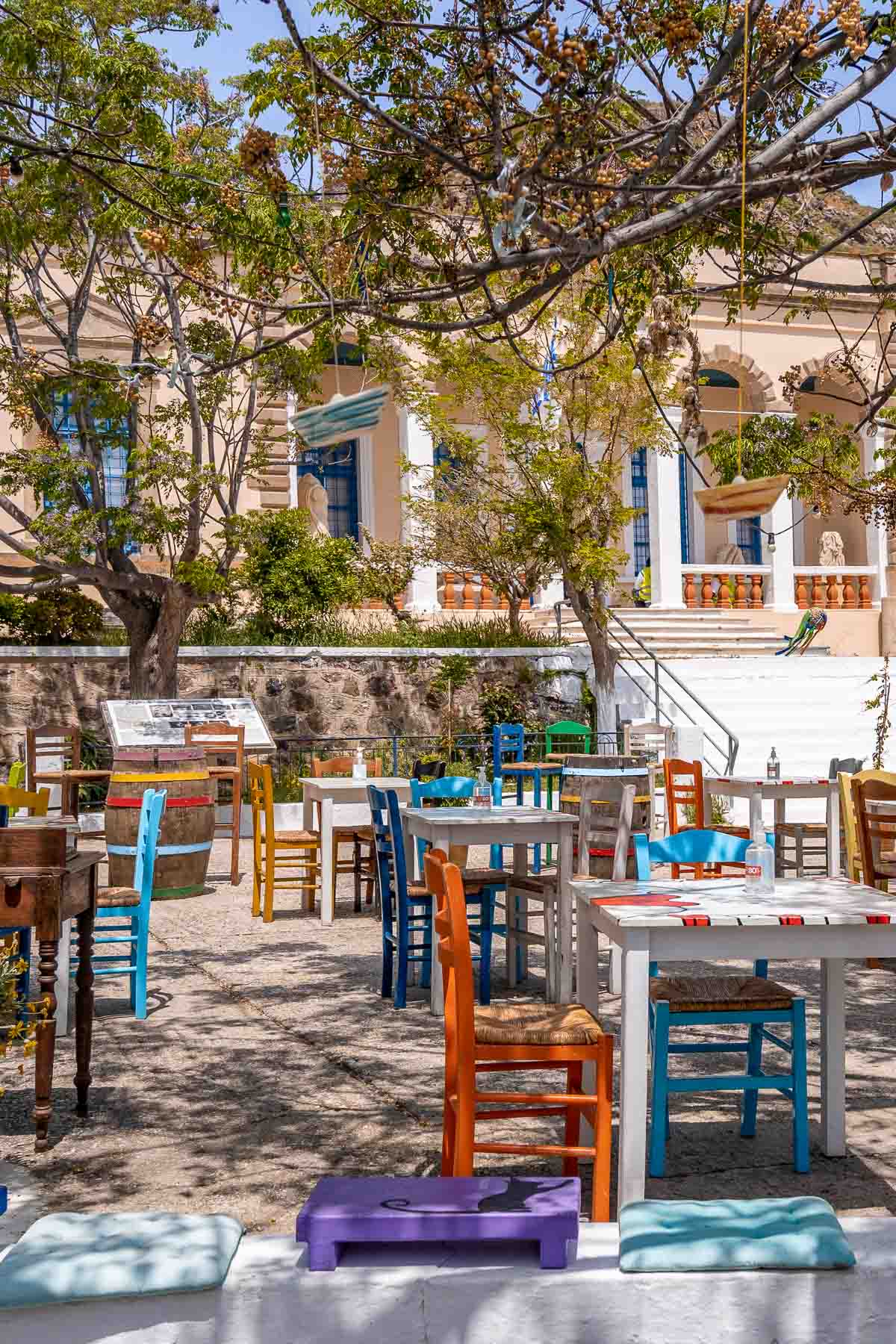 Phatses, one of the best restaurants in Plaka, Milos