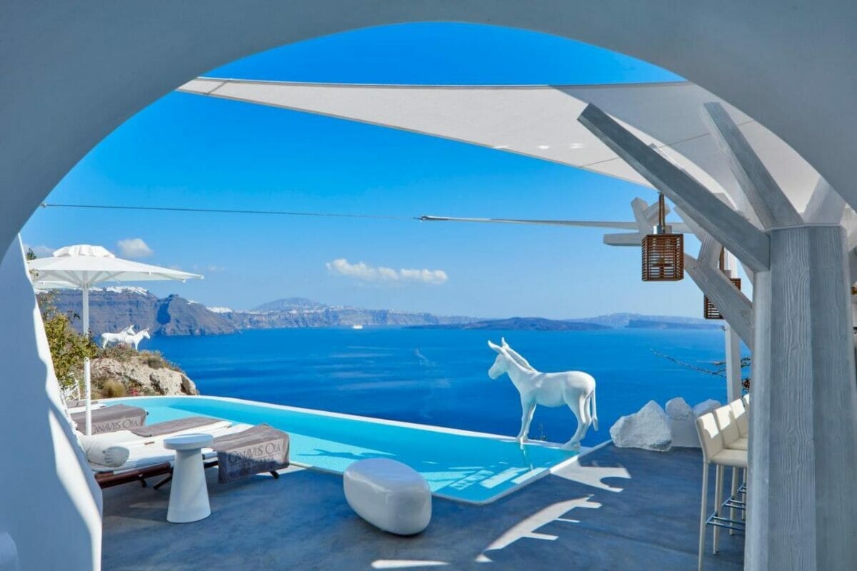 21 Best Oia Hotels with Private Pools for Every Budget She Wanders Abroad