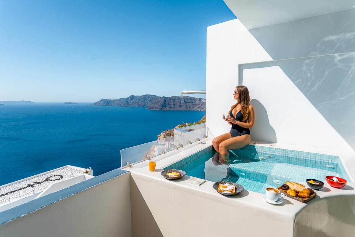 Girl in the hot tub at Santorini Secret Premium